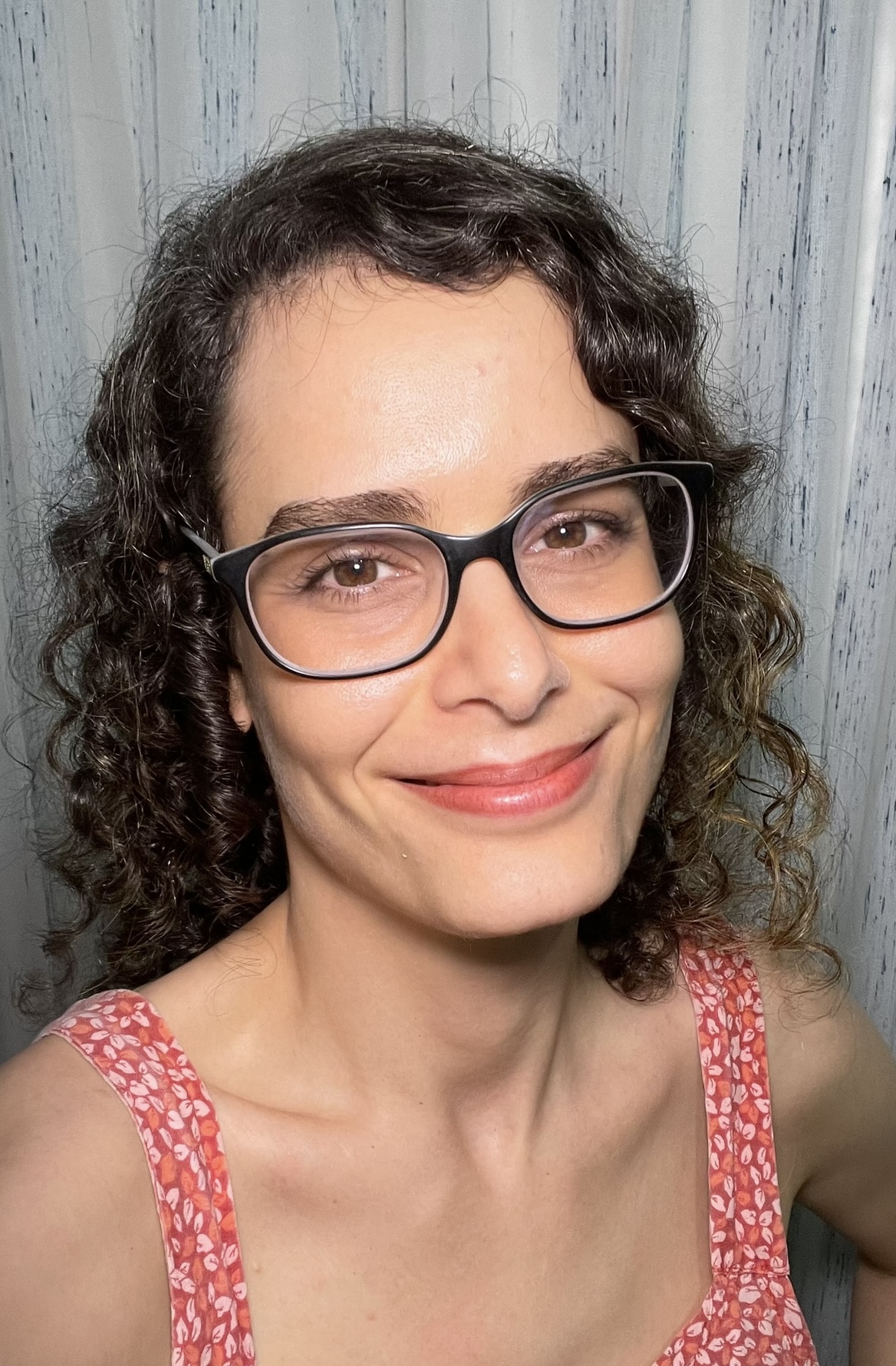 Luisa Ambros, espiritualista e terapeuta vibracional